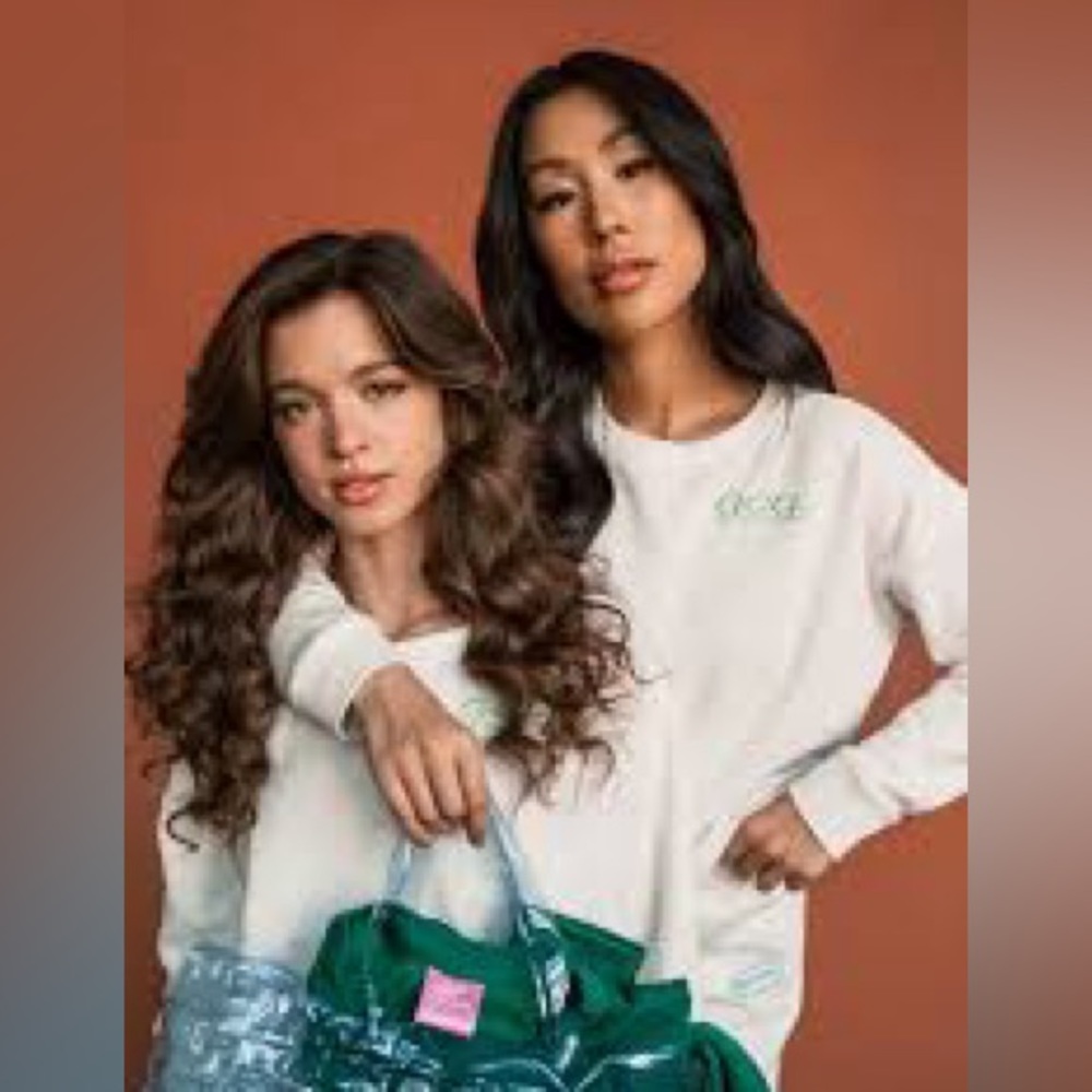 Girl crush gang sweater